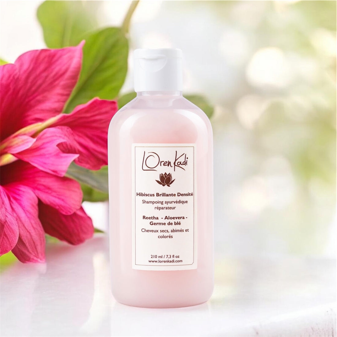 Shampoing ayurvédique hibiscus brillante densité pour cheveux secs, colorés et abimés
